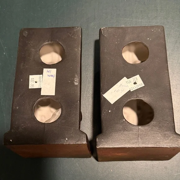 Decorative Gold Bookends - Picture 2 of 3